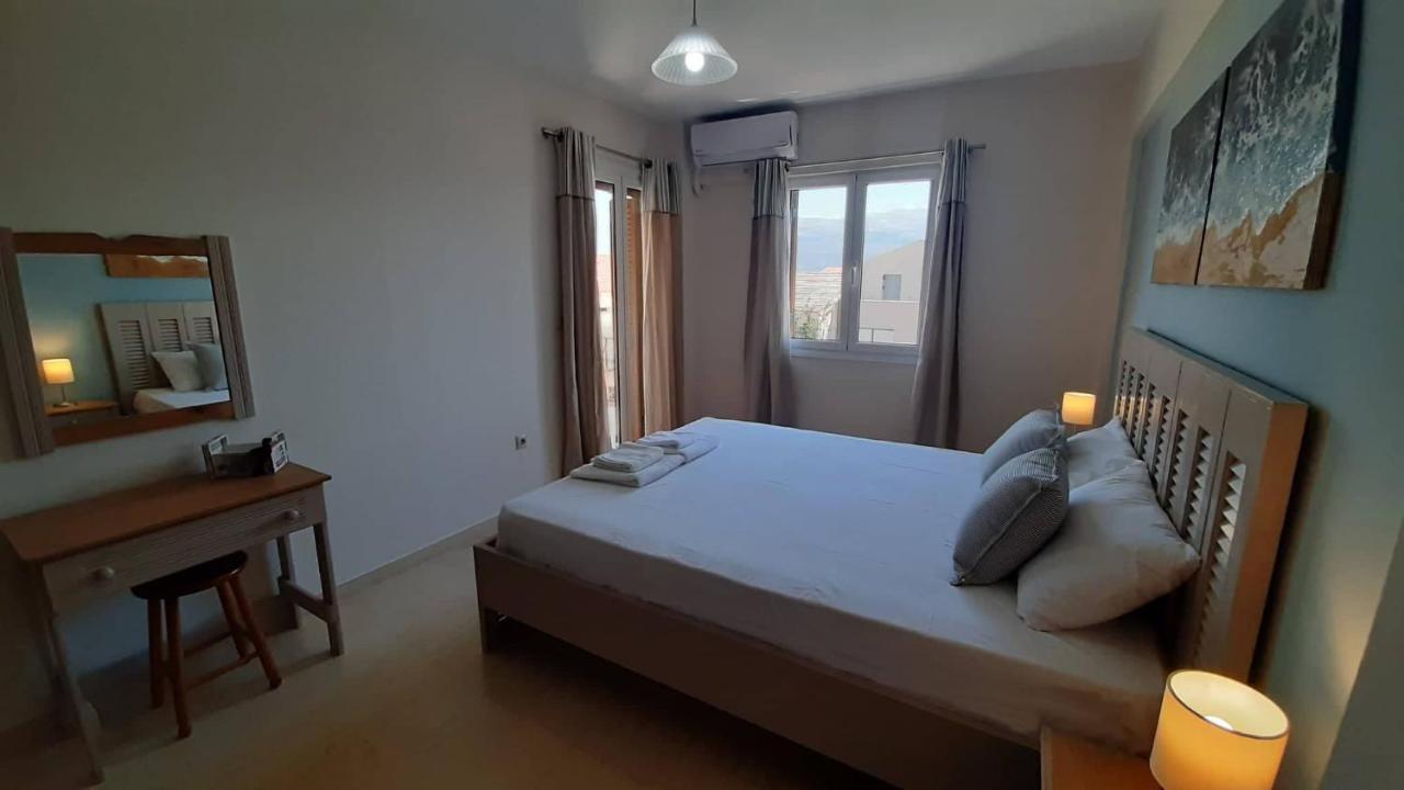 Tasias Apartments Lixouri Esterno foto